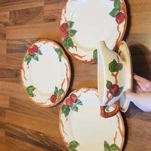 Franciscan Earthenware Apple Dinner Plates Set of Three 10½" plus Gravy Boat